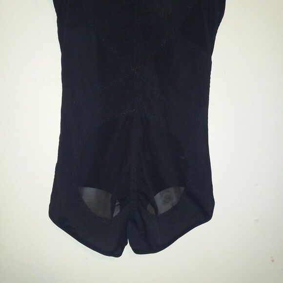 Re-Define Shapewear Bodysuit Girdle-Large-Adjustable Straps & Crotch-Slimming - Picture 6 of 9
